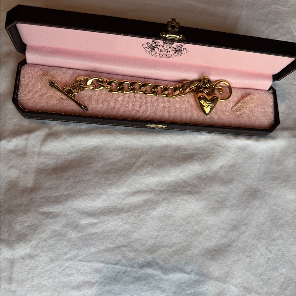Vintage Juicy Couture Gold Heart Charm Bracelet